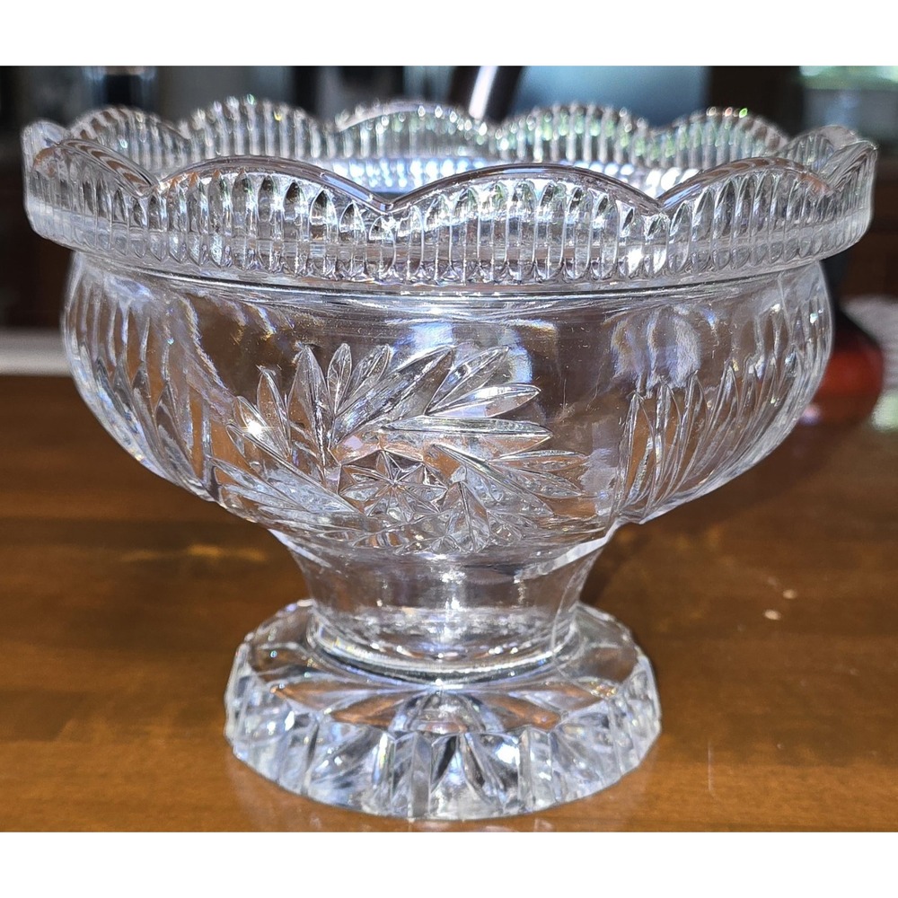 Lausitzer German lead crystal pedestal bowl